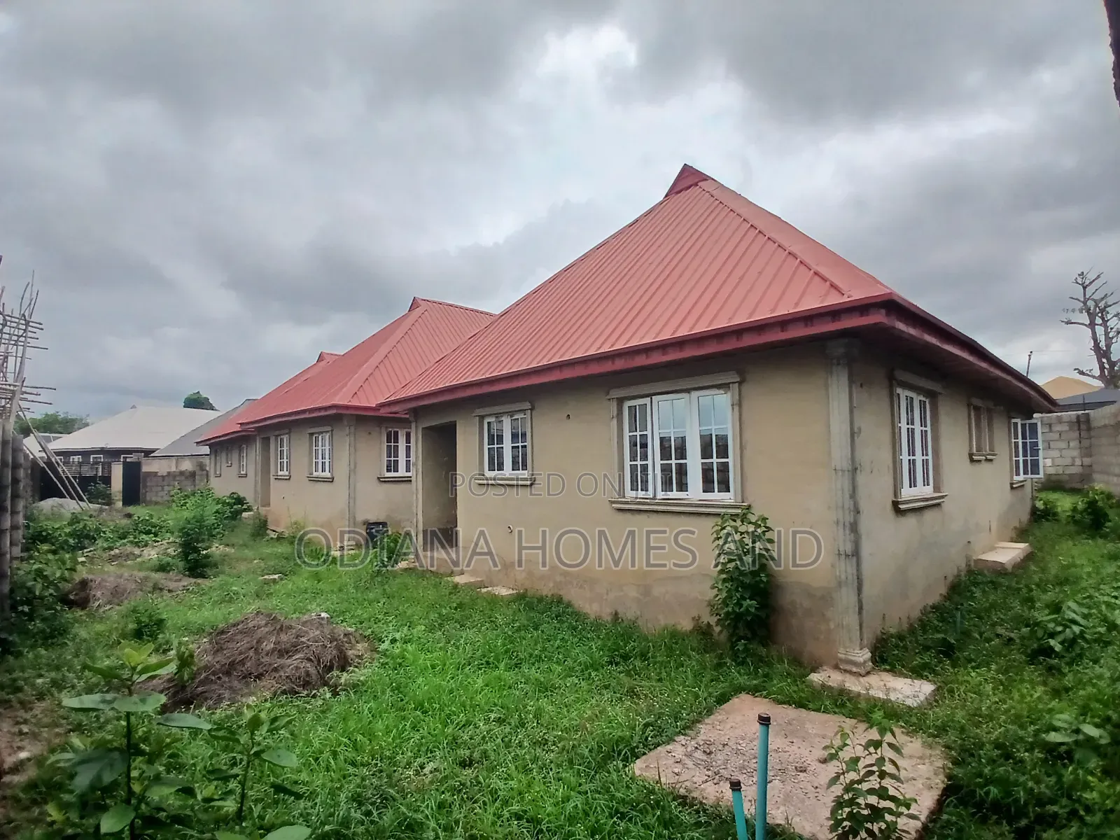 6bdrm Bungalow in Awoton - Apete, Ibadan for sale in Ibadan