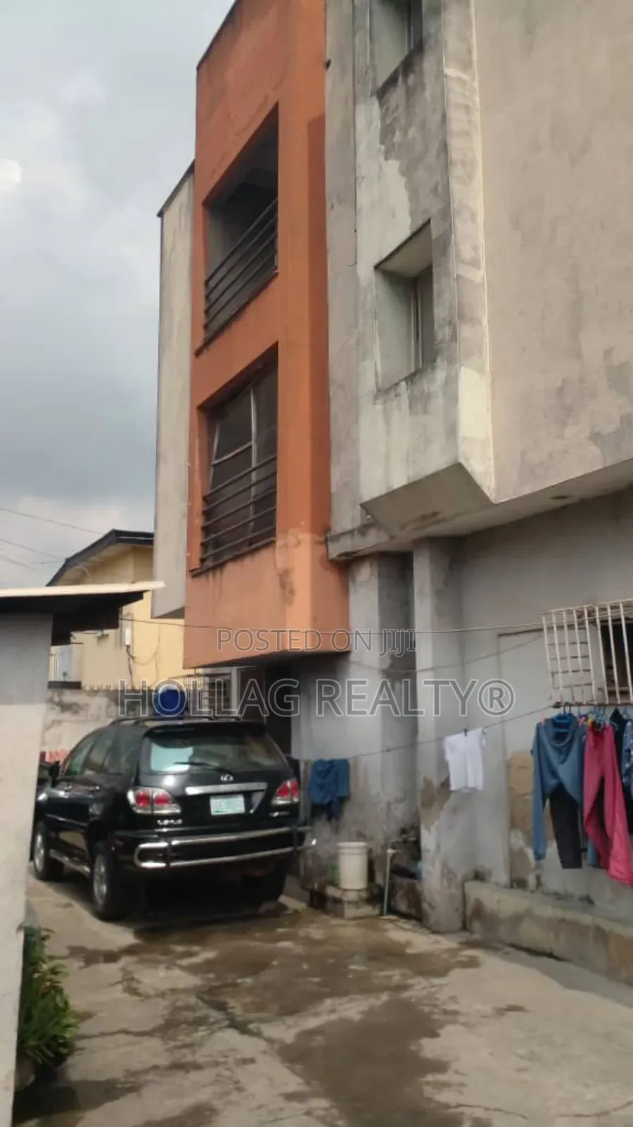 3bdrm Block of Flats in Adelabu for sale in Adelabu