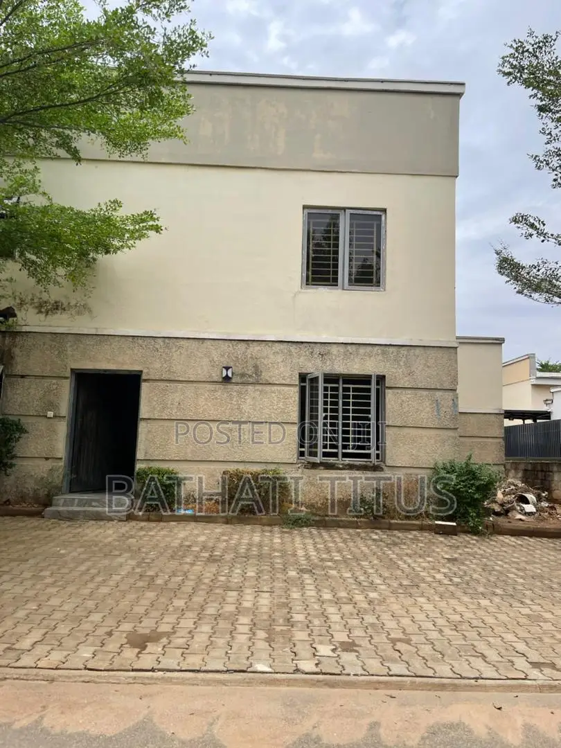 4bdrm Duplex in Life Camp for rent in Life Camp