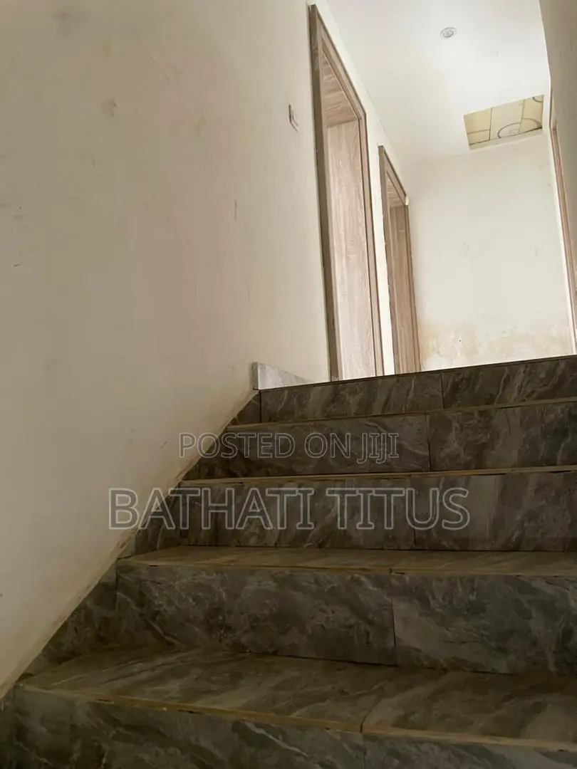 4bdrm Duplex in Life Camp for rent in Life Camp
