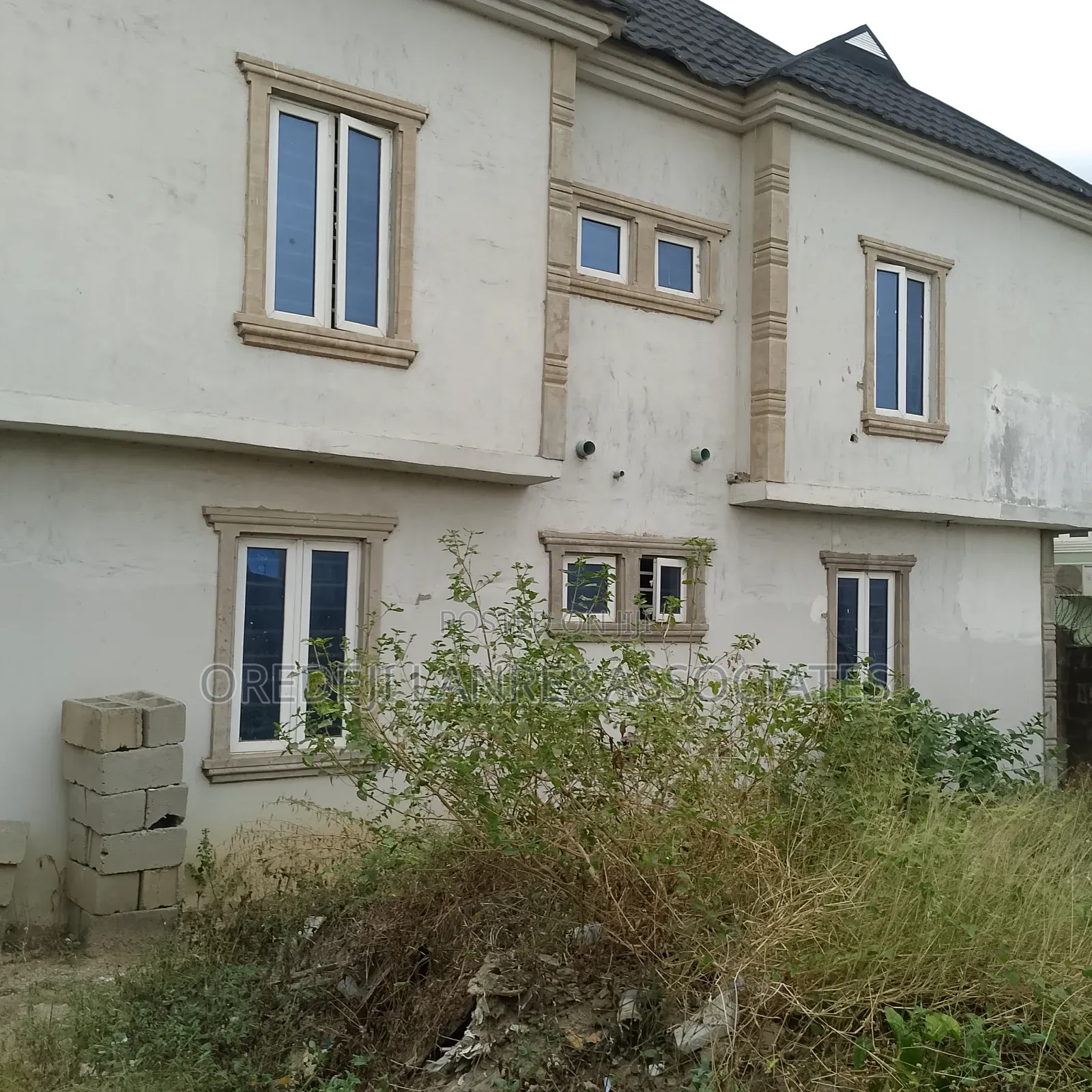 8bdrm Block of Flats in Bola Oyewo, Ifako-Ogba for sale in Ifako-Ogba