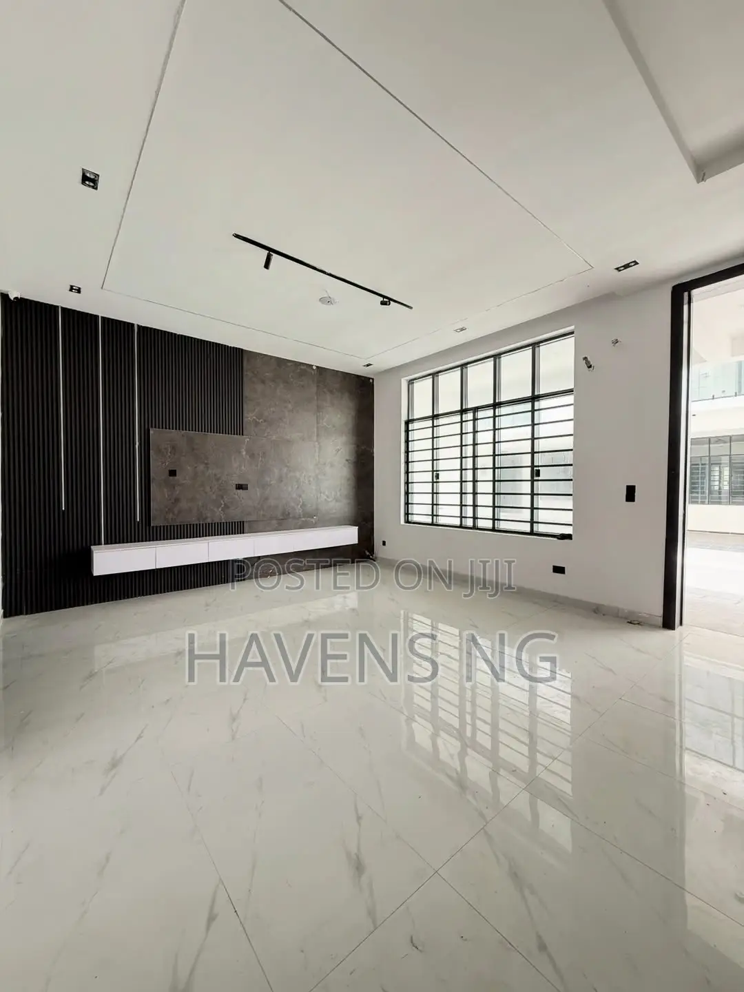 4bdrm Duplex in Ikota for sale in Ikota