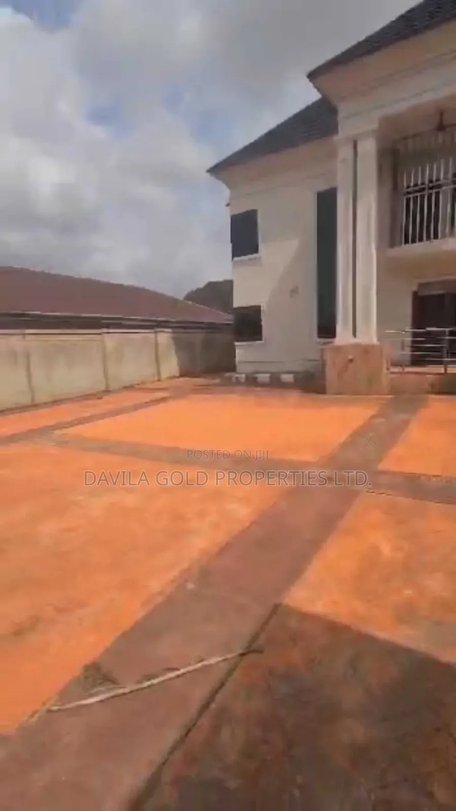 5bdrm Duplex in Benin City for sale in Benin City