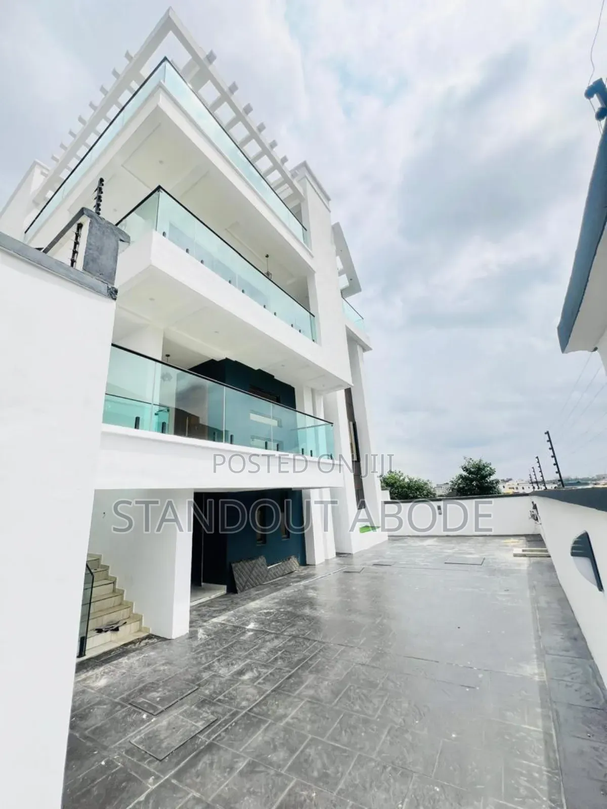5bdrm Duplex in In An Estate, GRA Phase 2 Shangisha for sale in GRA Phase 2 Shangisha