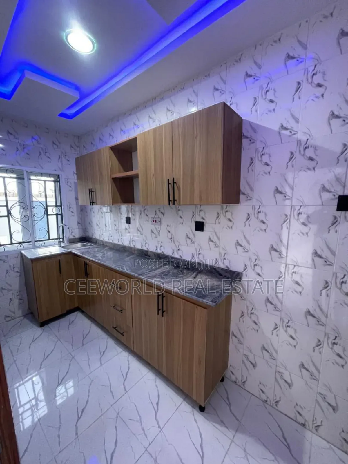 1bdrm Apartment in Second Avian, Akala Express for rent in Akala Express