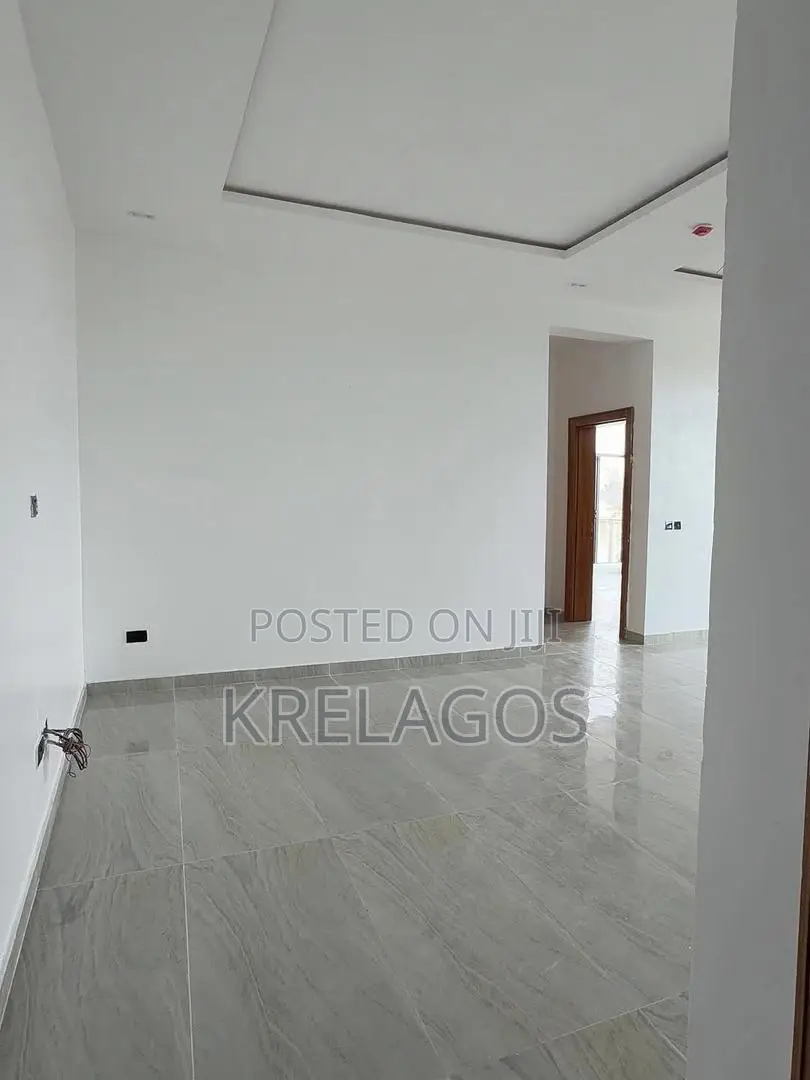 2bdrm Apartment in Lekki Phase 1 for rent in Lekki Phase 1