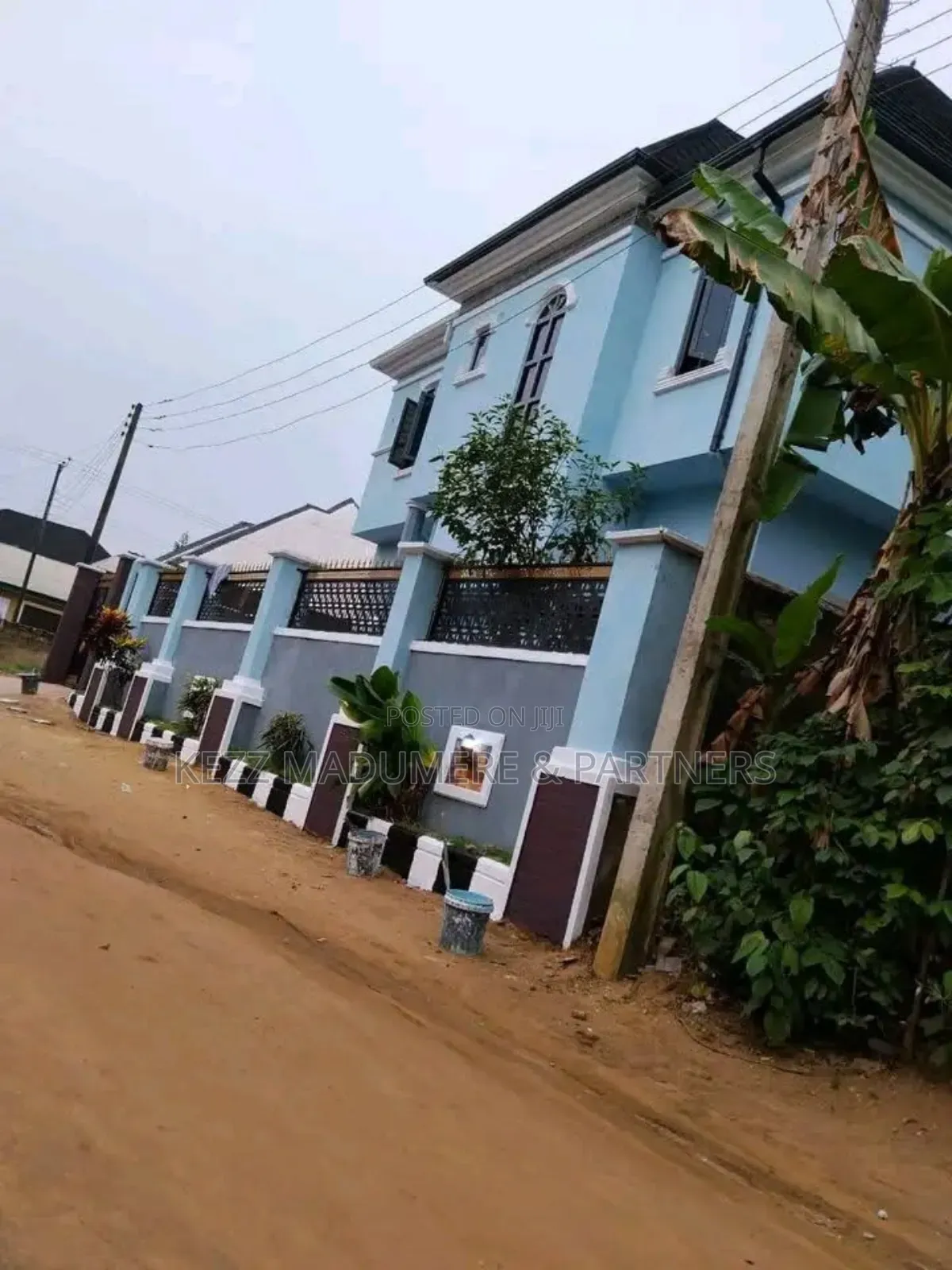 4bdrm Duplex in Stadium Road , Uyo , for sale in Uyo