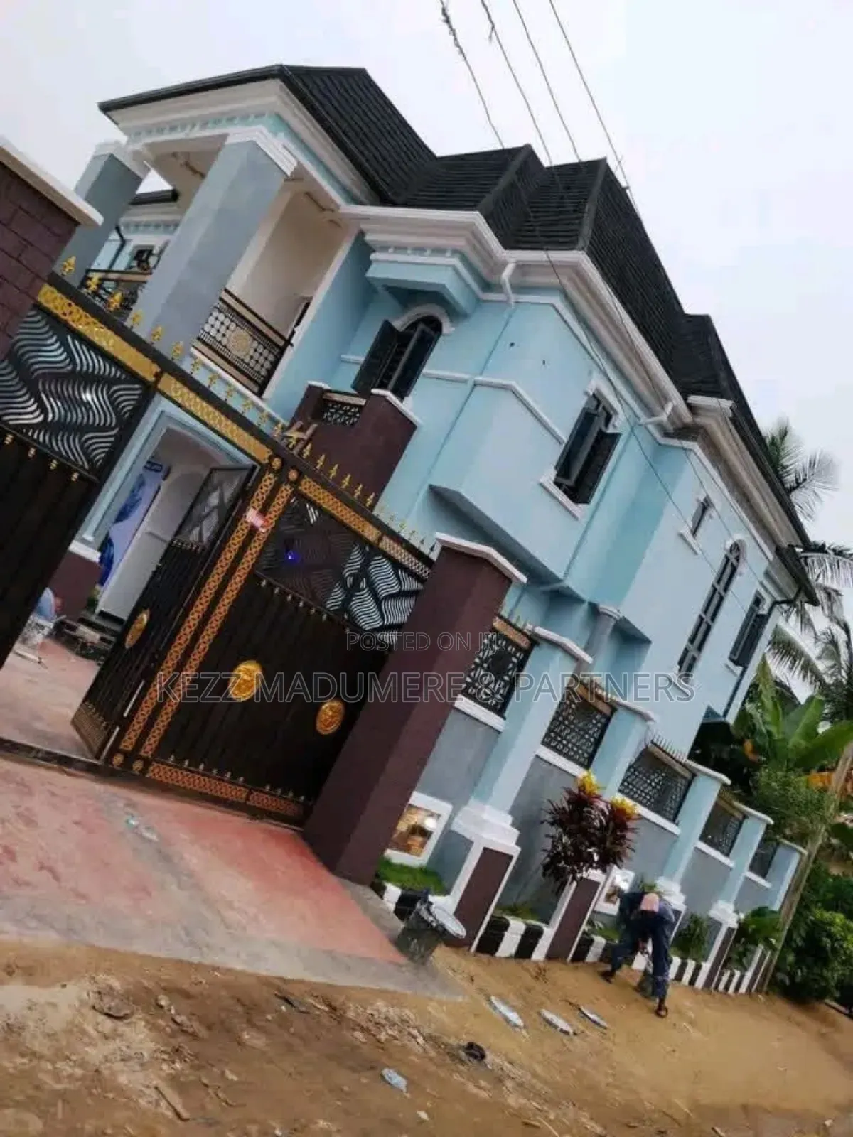 4bdrm Duplex in Stadium Road , Uyo , for sale in Uyo