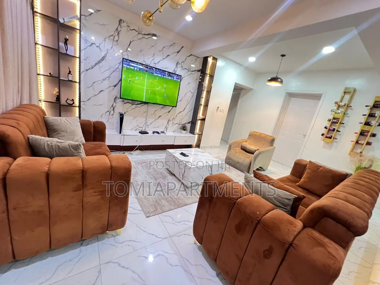 Spacious and Charming 3 Bedroom Shortlet Apartment With Ps5 in Yaba in Alagomeji