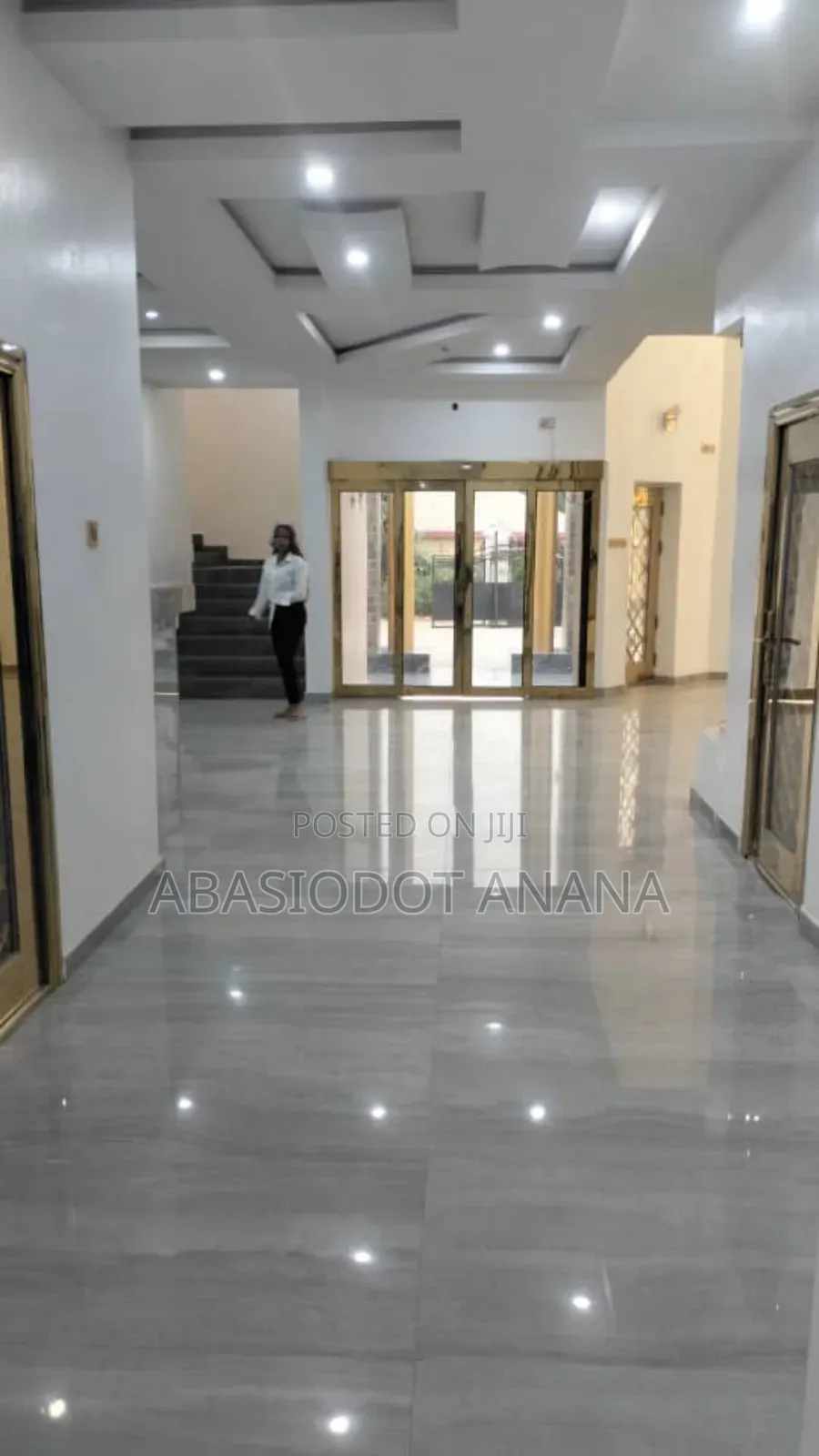 Hotel for Sale Udo Udoma Avenue in Uyo