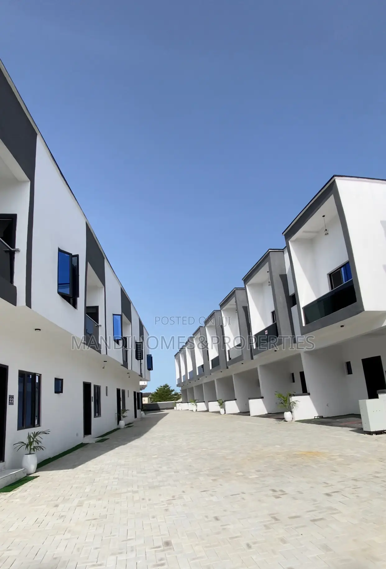 2bdrm Townhouse/Terrace in Ajah for Sale in Ajah