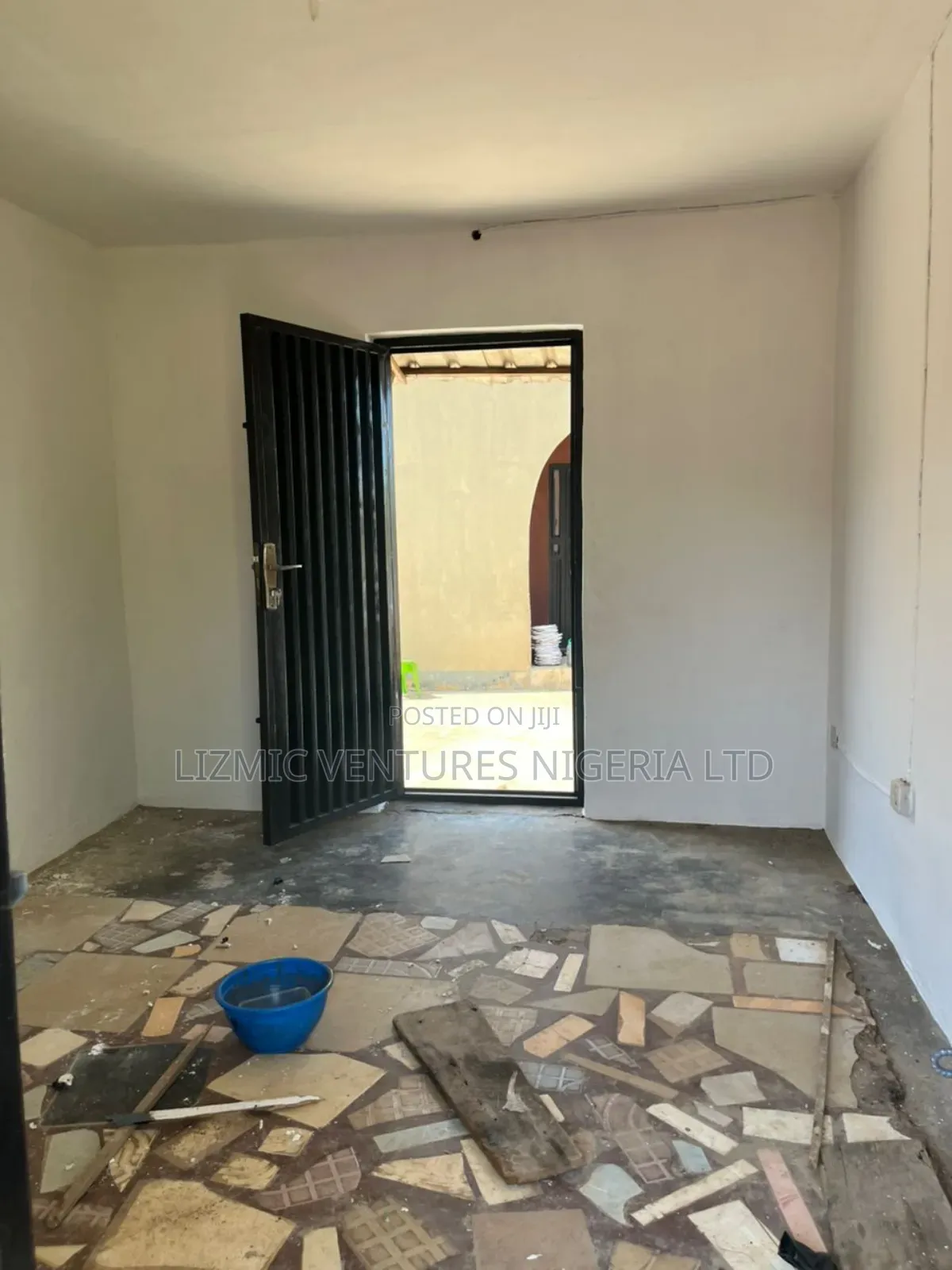 Shop Tolet in Igando / Ikotun/Igando