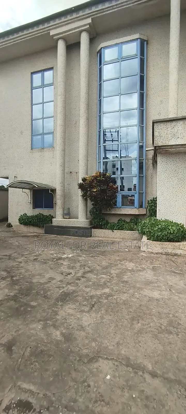Bank Building for Lease in Benin City