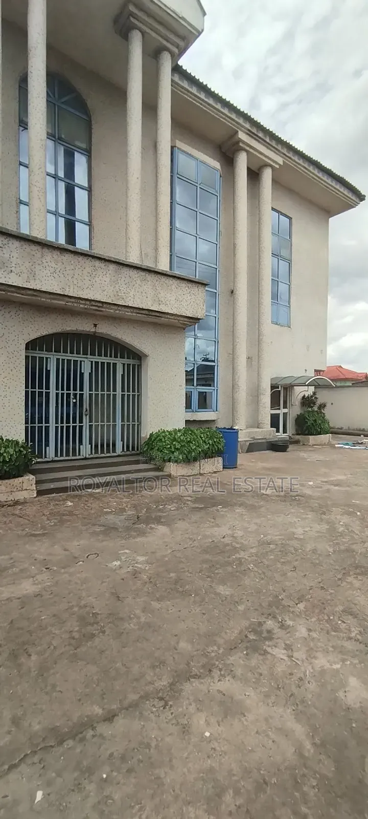 Bank Building for Lease in Benin City