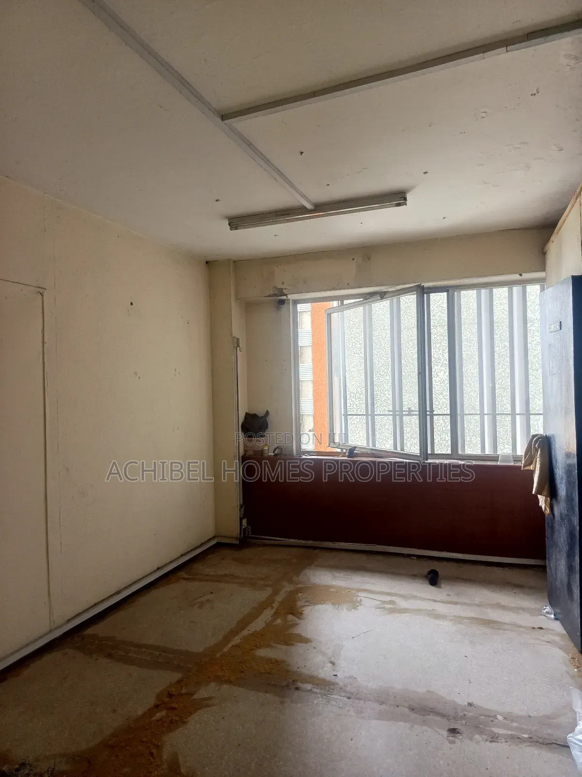 A 27 Square Meter Office Space in Lagos Island for Letting in Lagos Island / Lagos Island