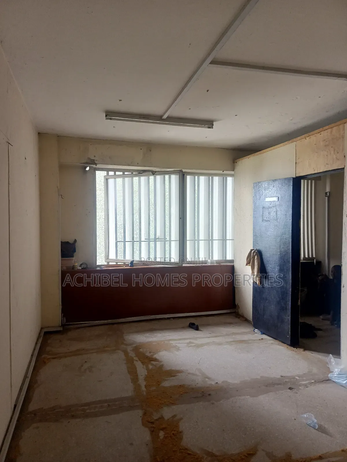 A 27 Square Meter Office Space in Lagos Island for Letting in Lagos Island / Lagos Island