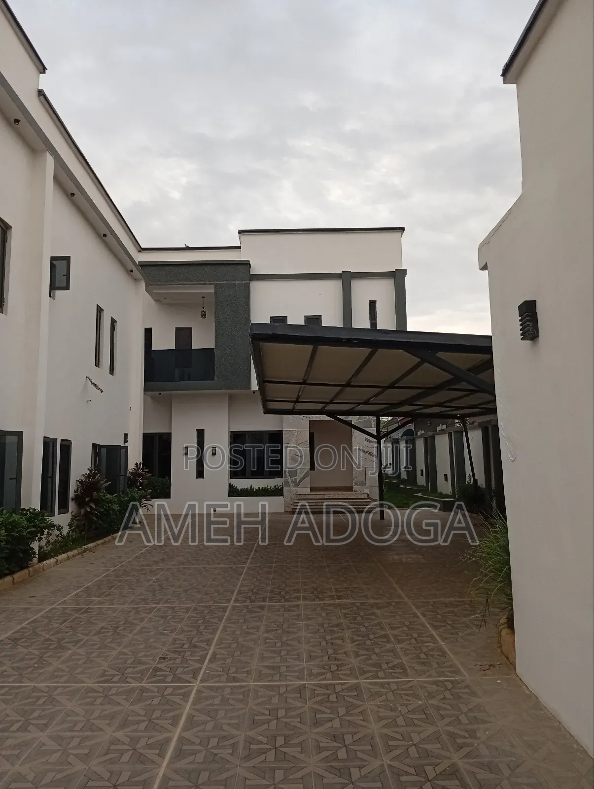 4bdrm Duplex in War College Estate, Gwarinpa for sale in Gwarinpa
