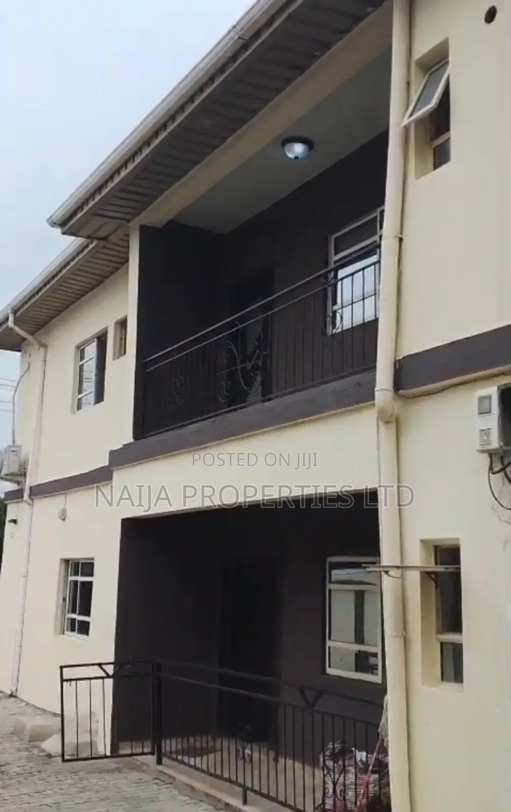 Studio Apartment in Lekki County, Ikota for rent in Ikota