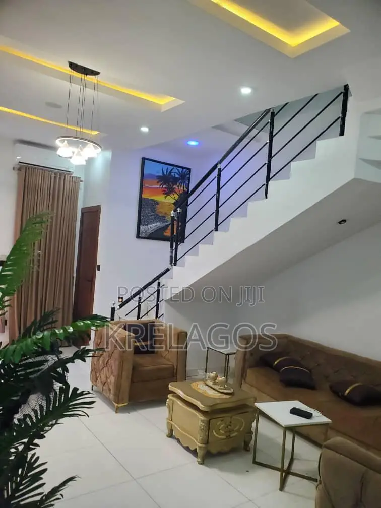 Furnished 2bdrm Duplex in Ikota for sale in Ikota
