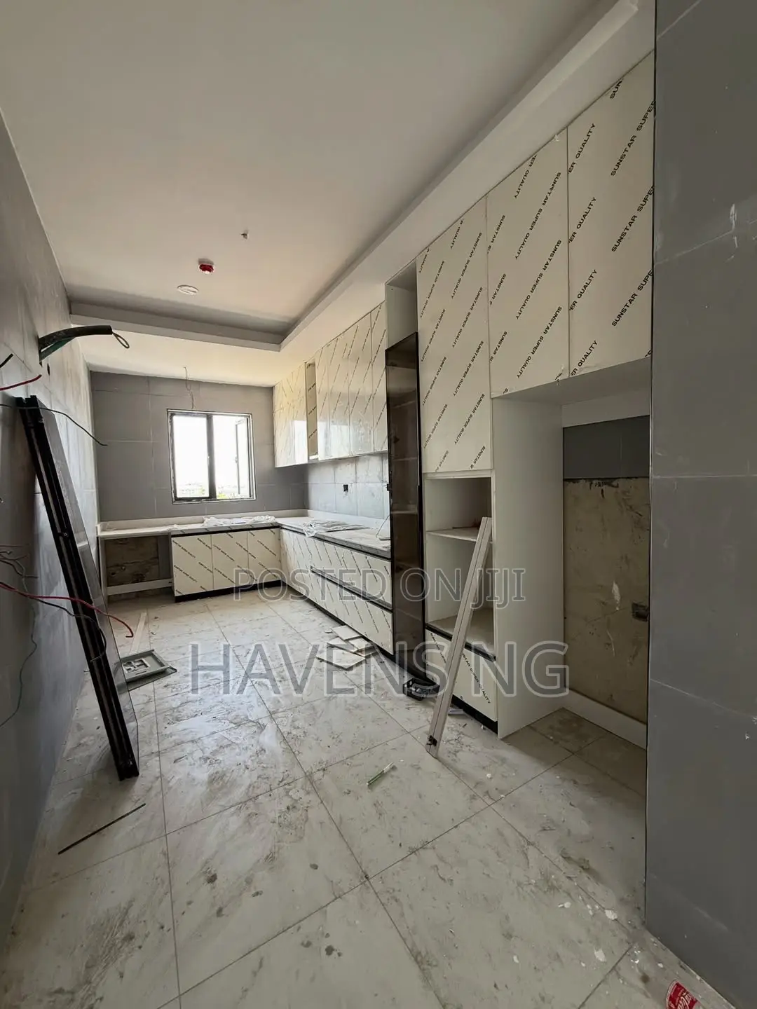 3bdrm Apartment in Ikate for sale in Ikate