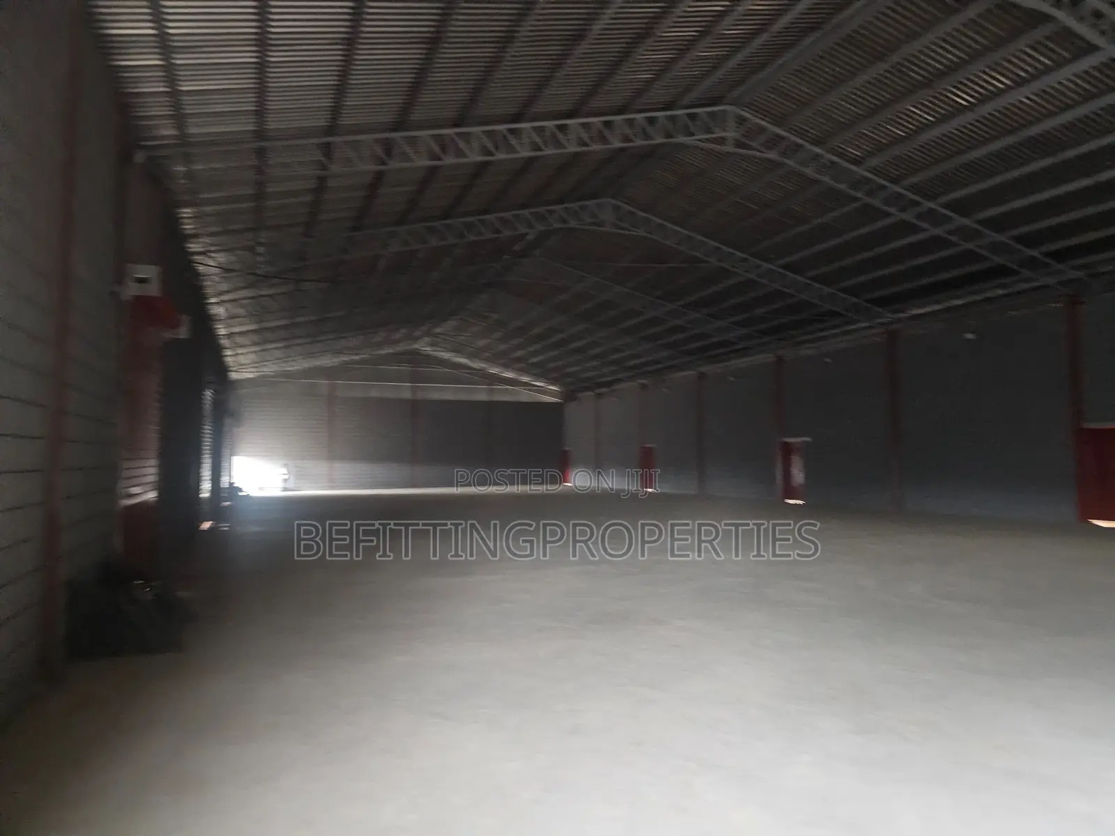 Brand New 1000 Sqm Warehouse in Ikeja