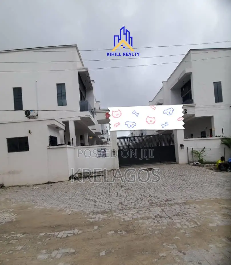 3bdrm Duplex in Ikota for sale in Ikota