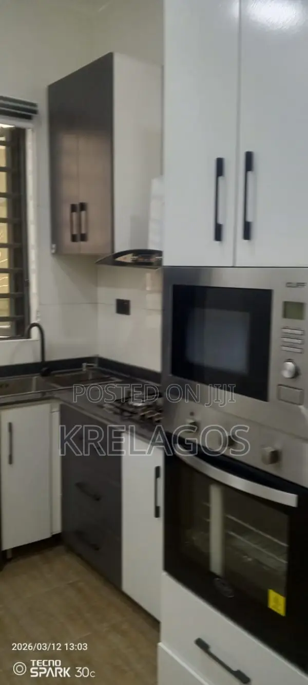 3bdrm Duplex in Ikota for sale in Ikota