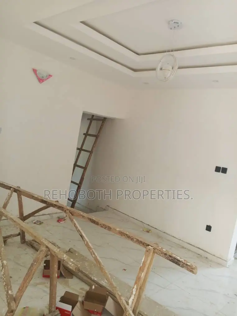 2bdrm Bungalow in Asunle Akala Express for rent in Akala Express