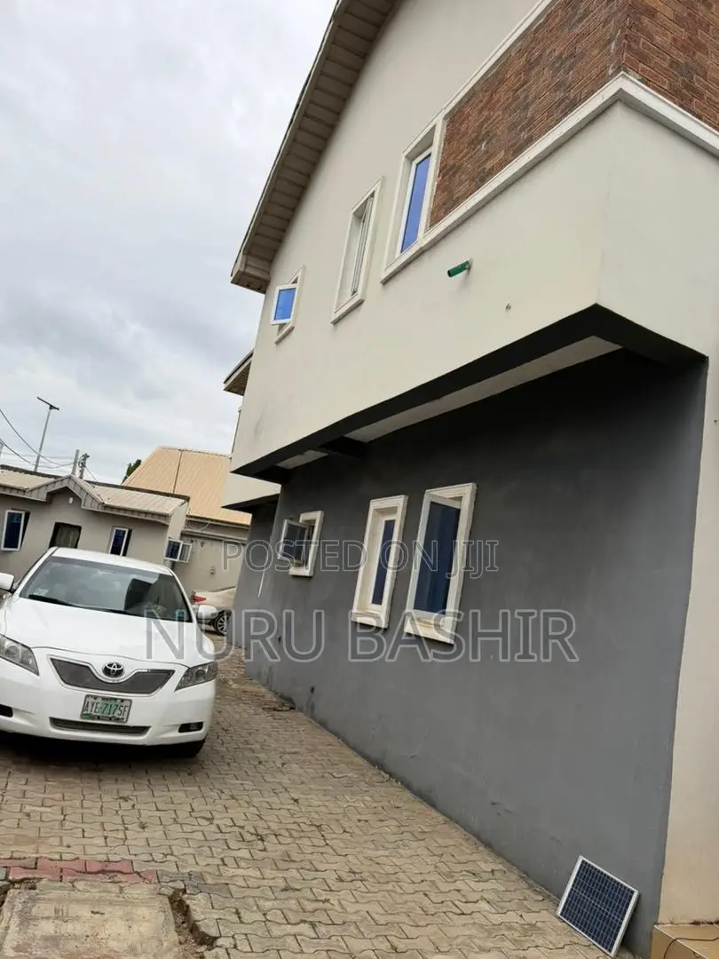 2bdrm Block of Flats in Orange Gate, Oluyole Estate for sale in Oluyole Estate