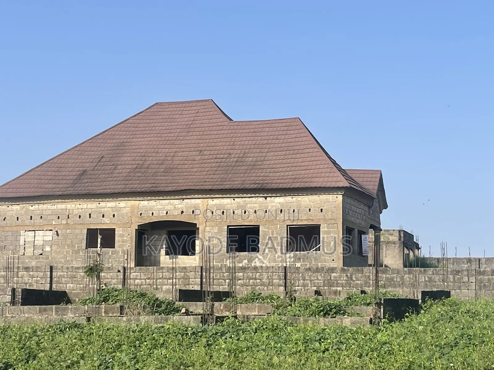 3bdrm Apartment in Goshen, Sabon Lugbe for sale in Sabon Lugbe