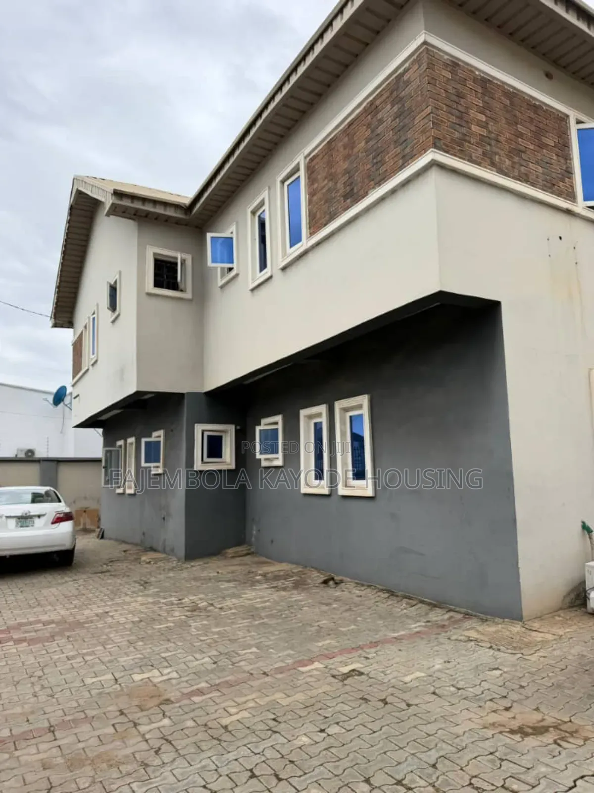 2bdrm Block of Flats in Oluyole Estate for sale in Oluyole