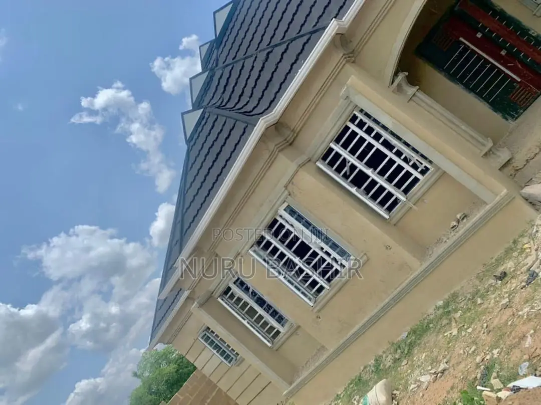 4bdrm Bungalow in Ire Akari, Akala Express for sale in Akala Express