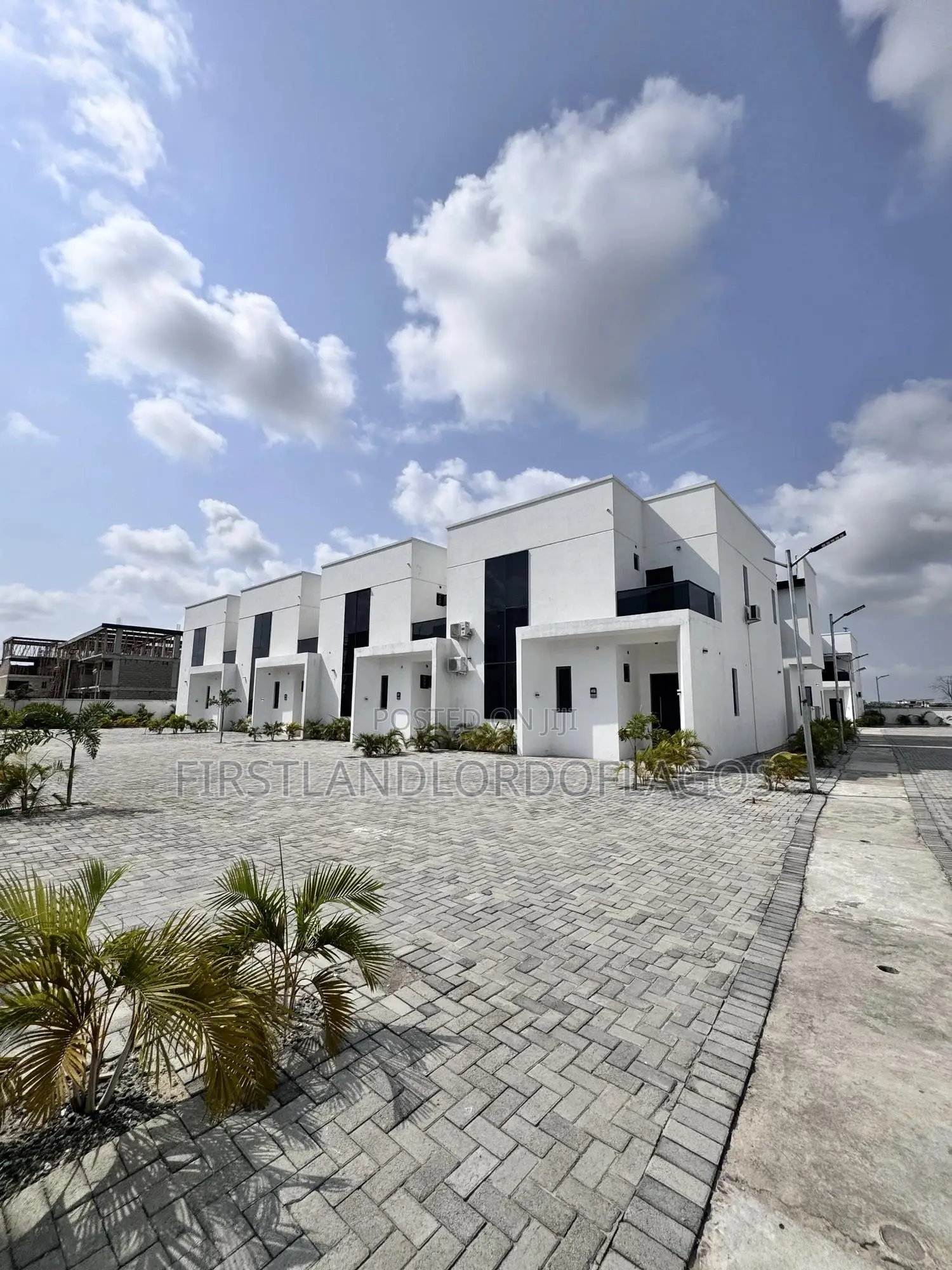 Civic Residence in Ogombo