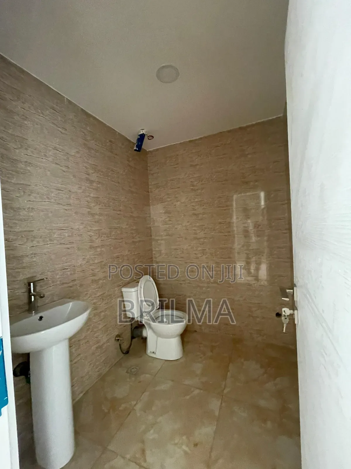 3bdrm Block of Flats in Jahi for rent in Jahi