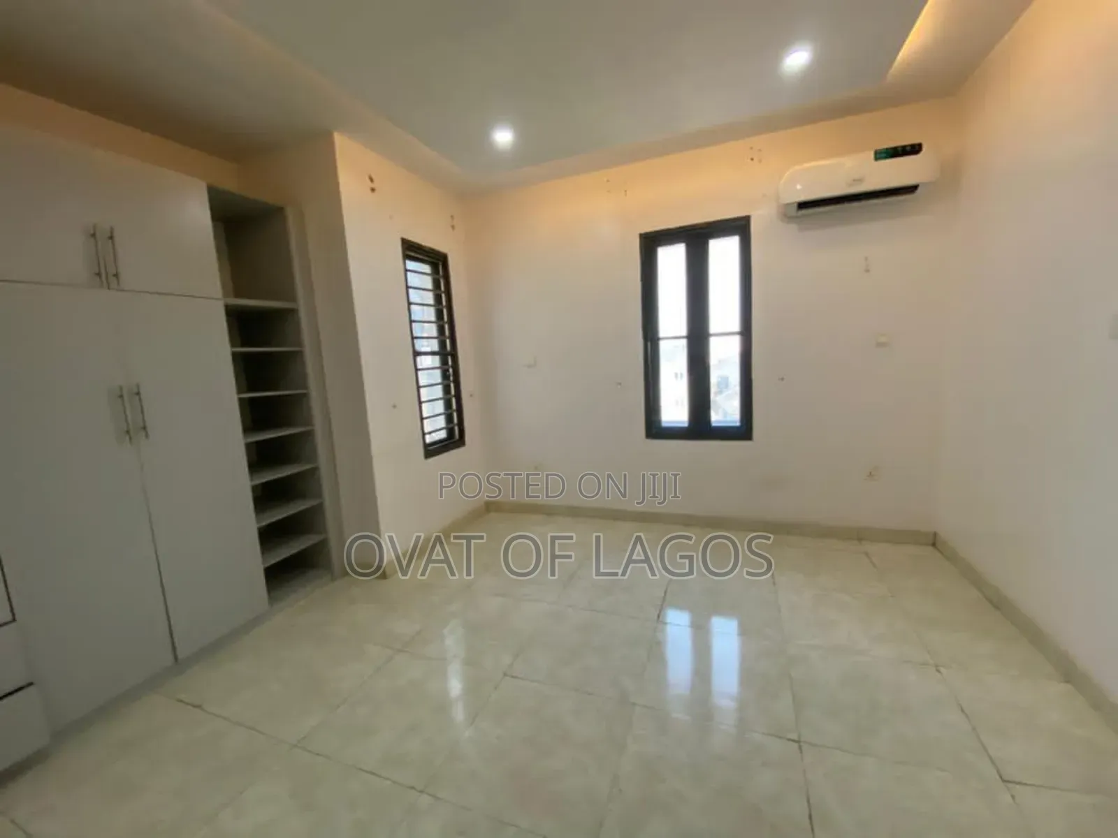 3bdrm Apartment in Ikate for sale in Ikate