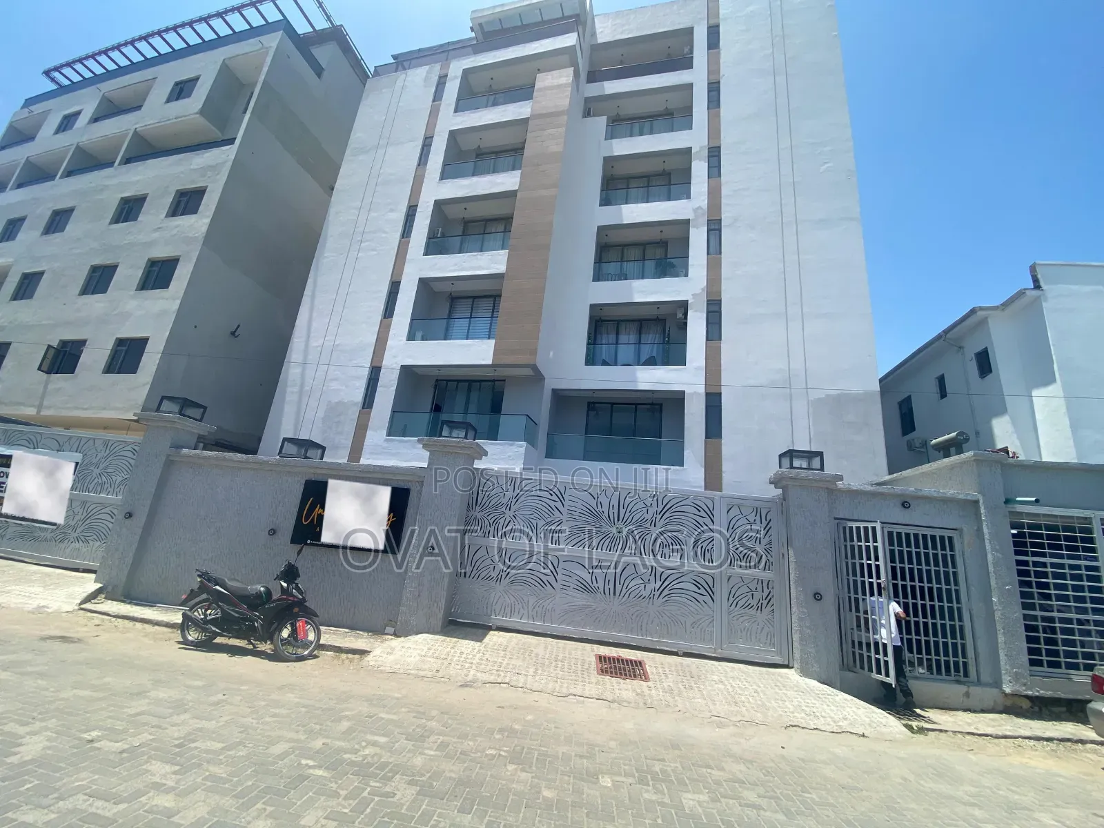 2bdrm Apartment in Lekki Phase 1 for sale in Lekki Phase 1
