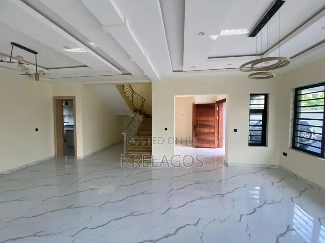 4bdrm Townhouse/Terrace in Abraham Adesanya Estate for sale in Abraham Adesanya Estate