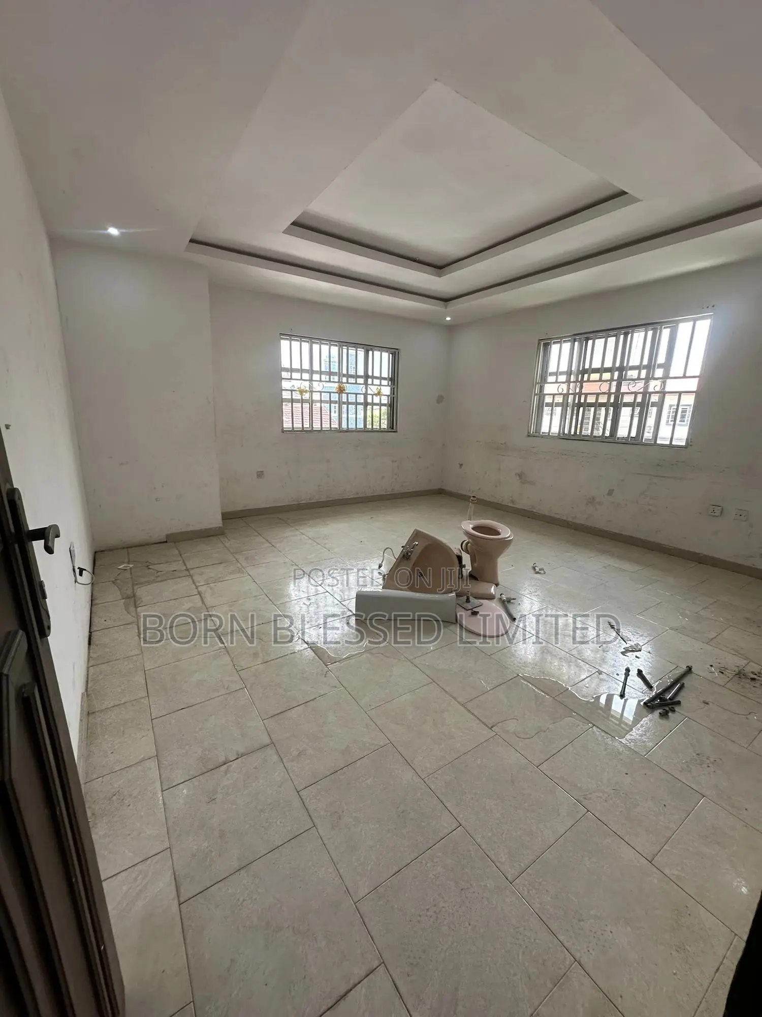 5bdrm Duplex in Graceland, Ajiwe for rent in Ajiwe