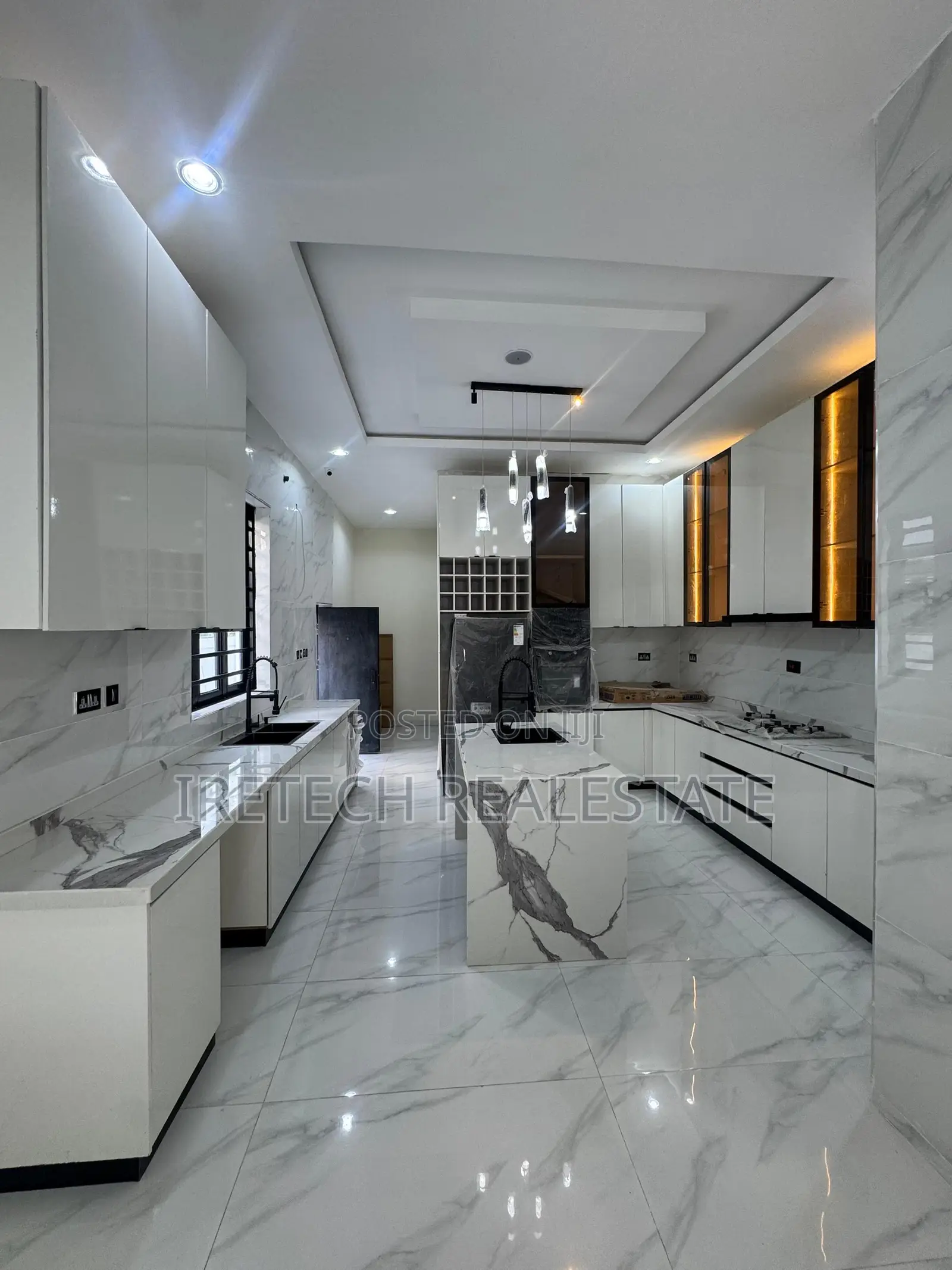 5bdrm Duplex in Ologolo By Osapa for sale in Ologolo