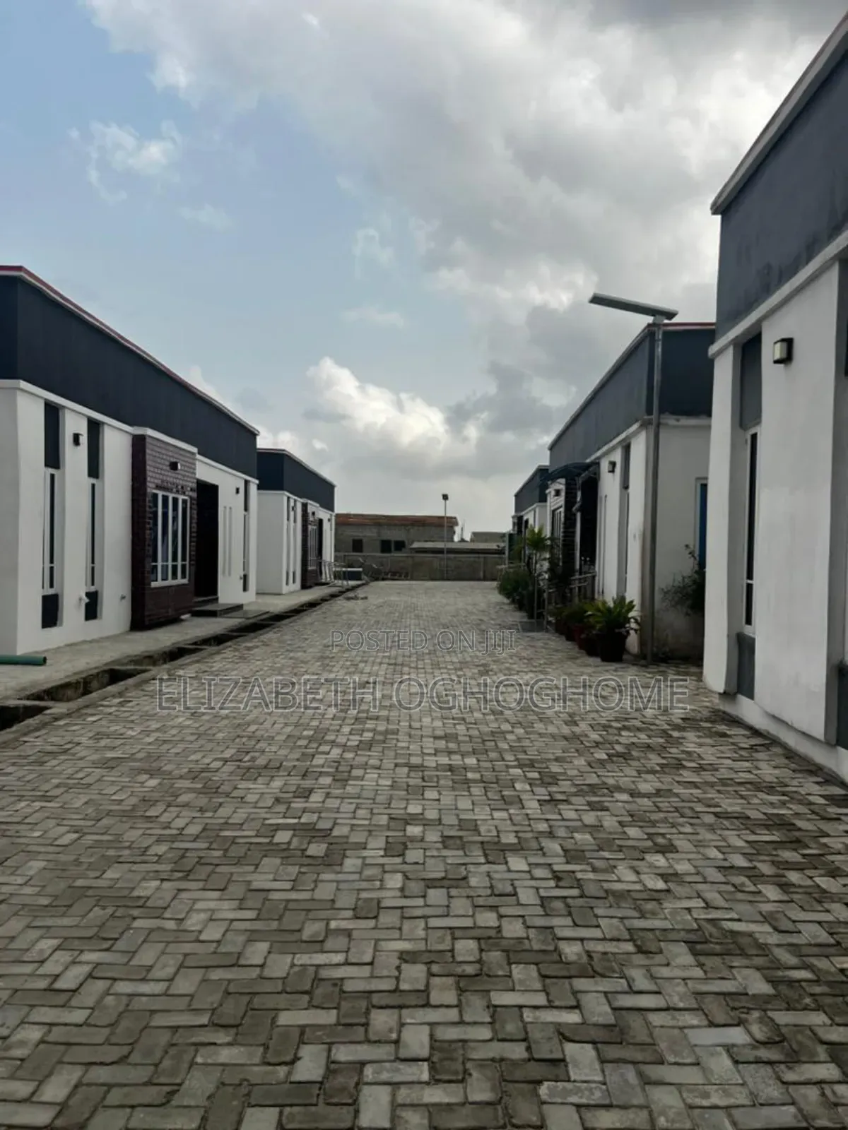 3bdrm Bungalow in Awoyaya for sale in Awoyaya