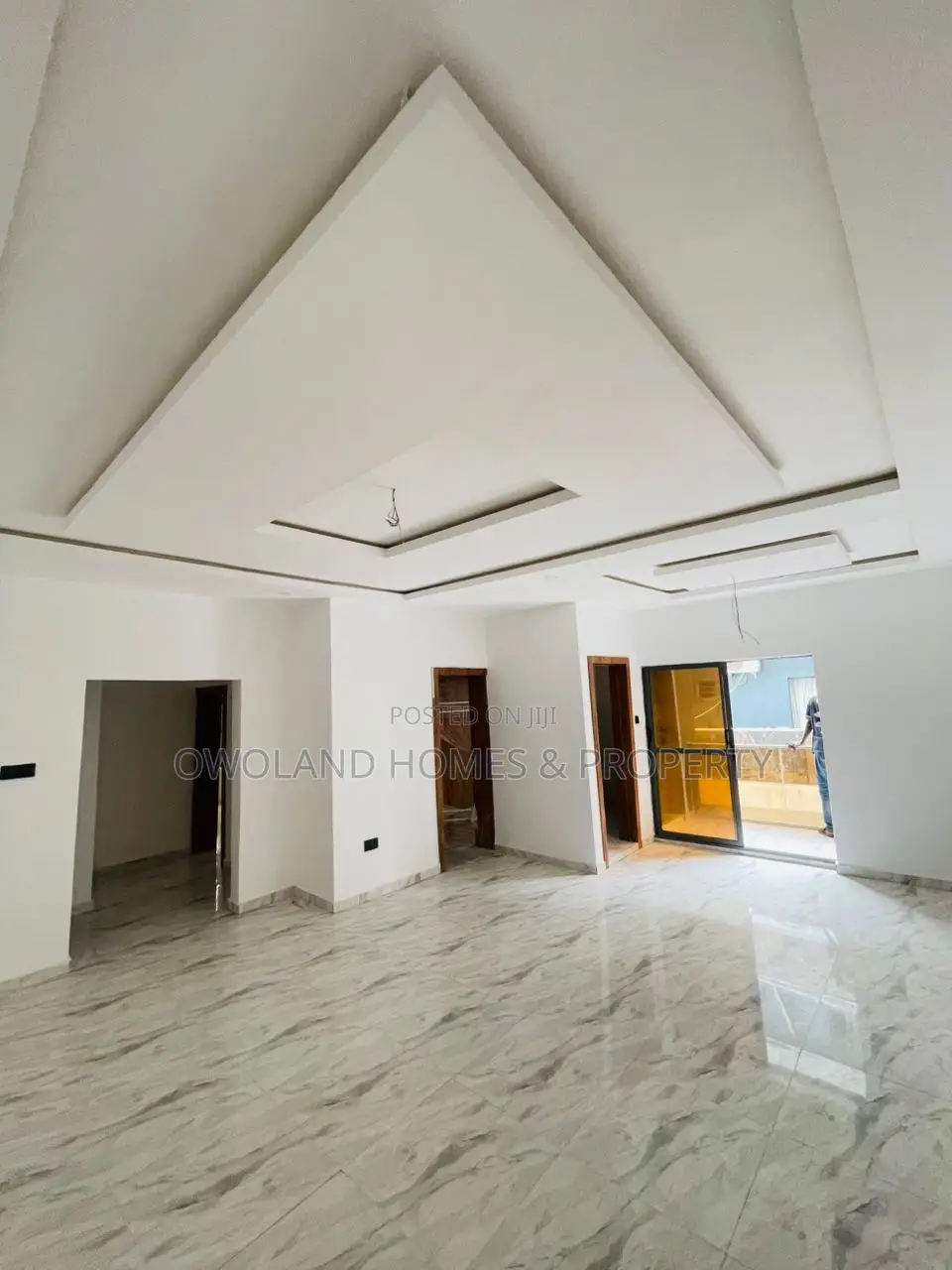3bdrm Duplex in Ikota for rent in Ikota