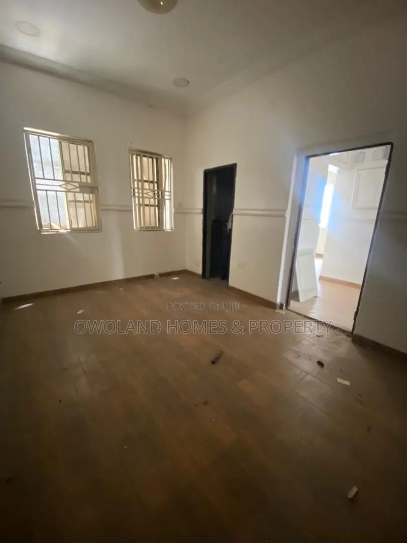 2bdrm Bungalow in Lekki Phase 1 for rent in Lekki Phase 1