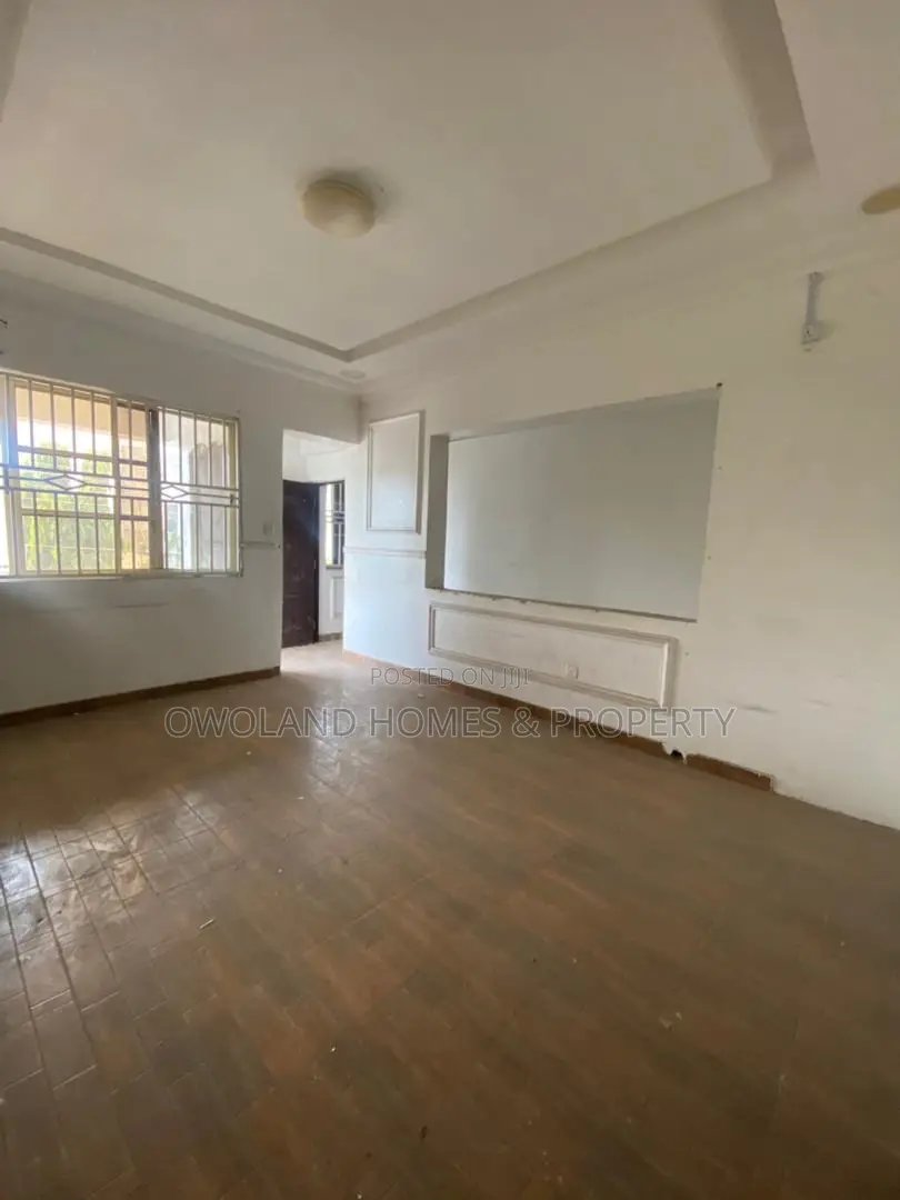 2bdrm Bungalow in Lekki Phase 1 for rent in Lekki Phase 1