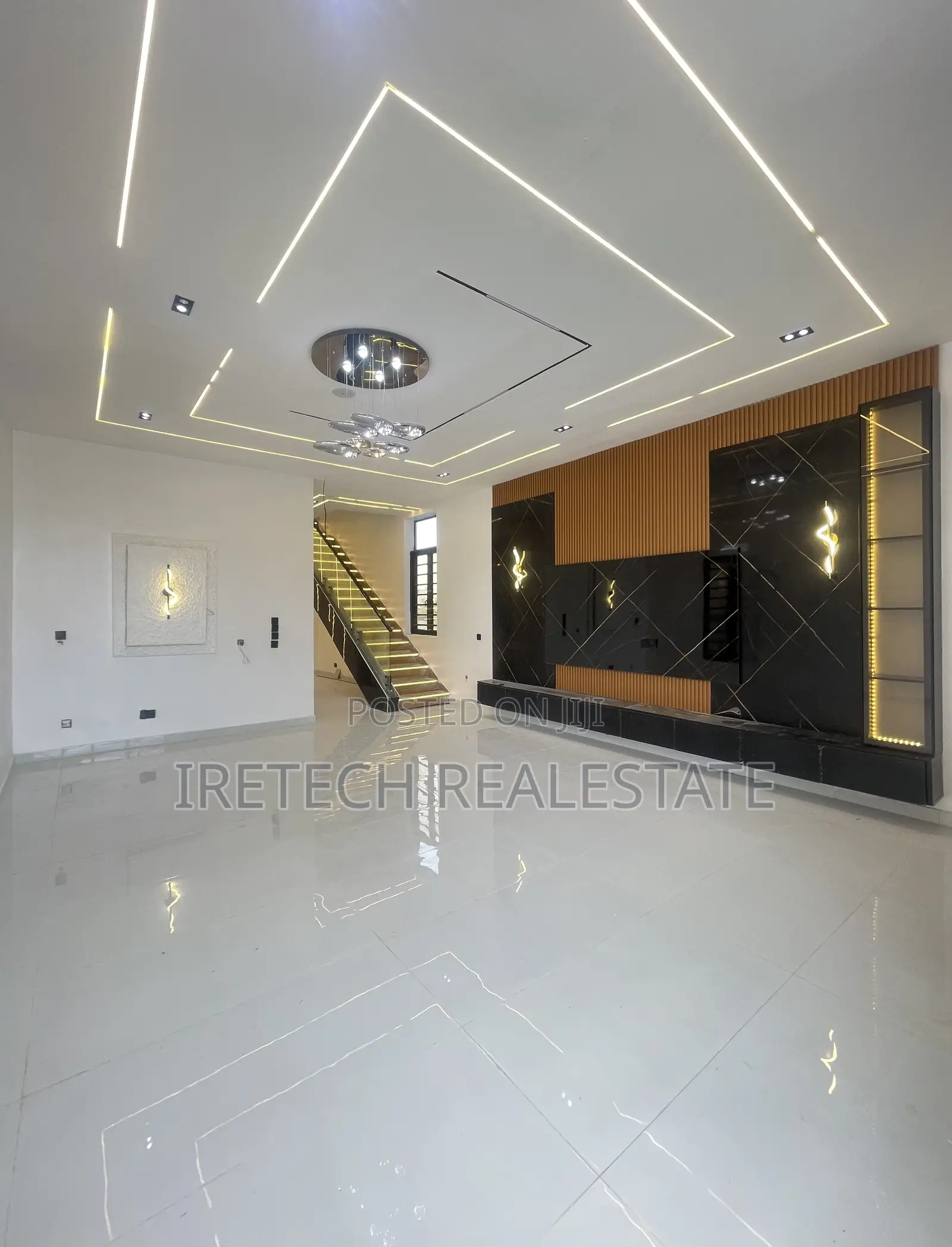 5bdrm Duplex in Ikota Gra for sale in Ikota