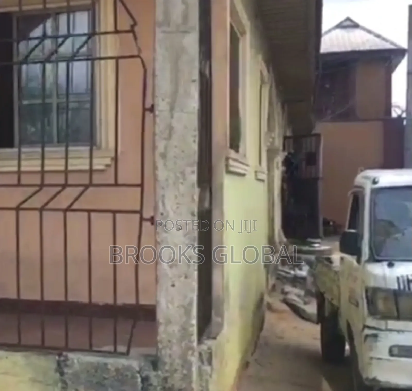 3bdrm Bungalow in Warri for sale in Warri