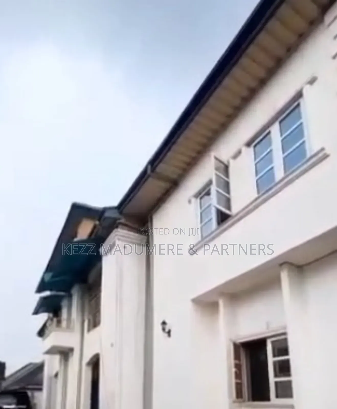 3bdrm Duplex in Sars Road , Port, Rukpokwu for rent in Rukpokwu