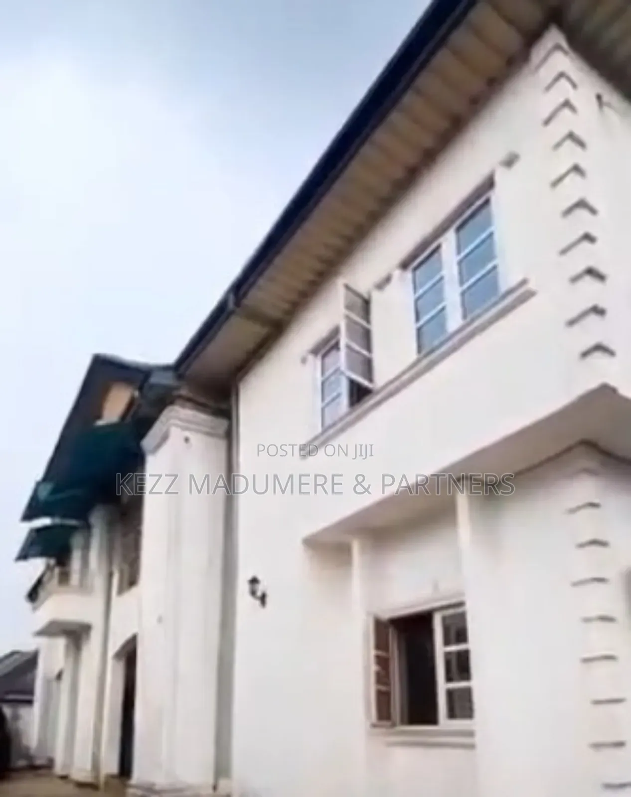3bdrm Duplex in Sars Road , Port, Rukpokwu for rent in Rukpokwu