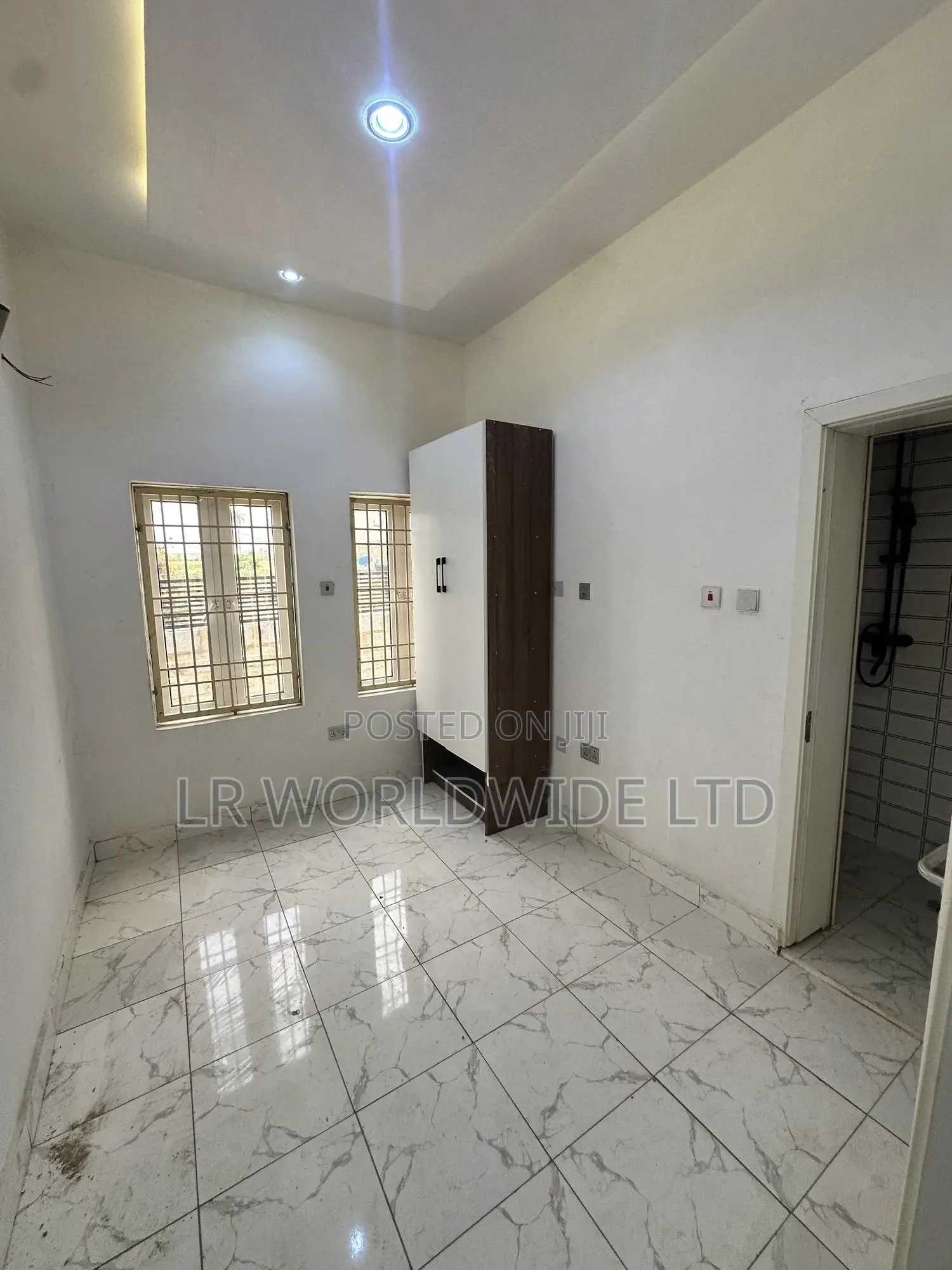 3bdrm Townhouse/Terrace in Idu for Sale in Idu