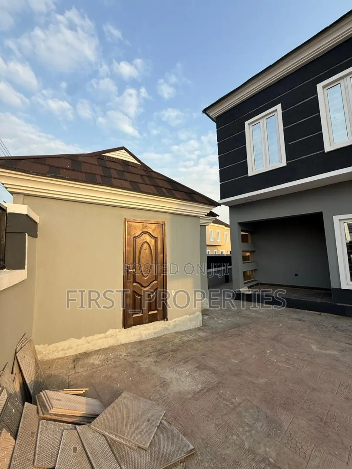 5bdrm Duplex in Bashorun Housing, Basorun for sale in Basorun