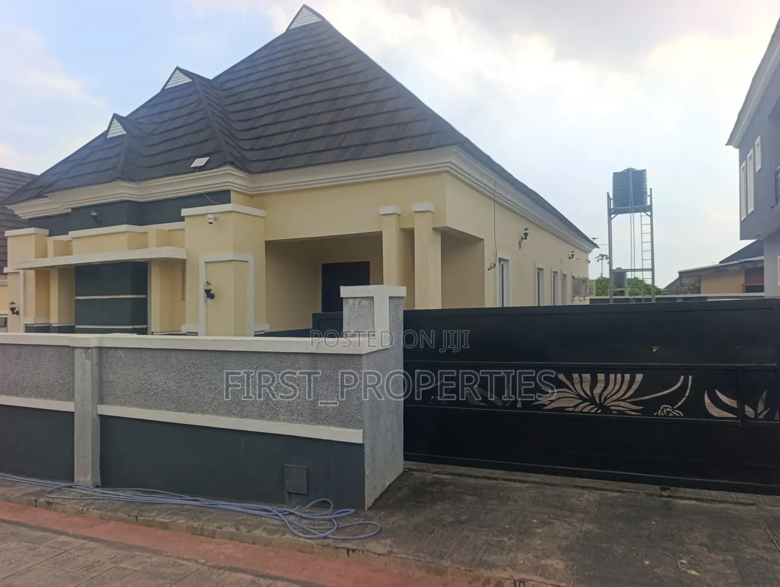 Furnished 3bdrm Bungalow in Bashorun Housing, Basorun for sale in Basorun